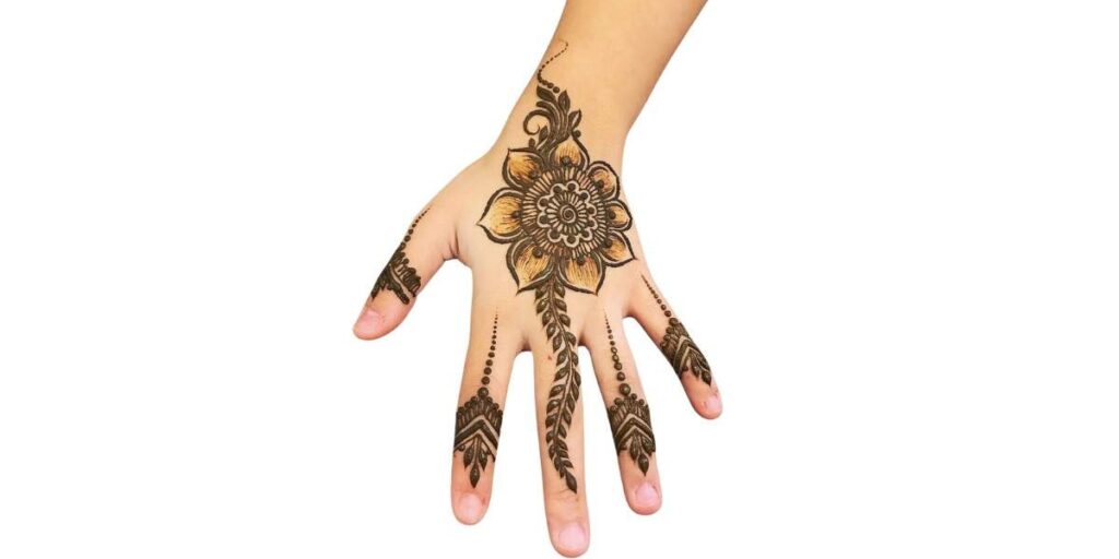 Cute Mehndi Designs For Kids