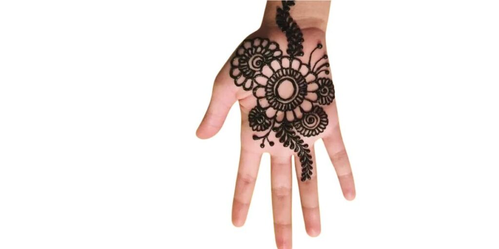 Cute Mehndi Designs For Kids