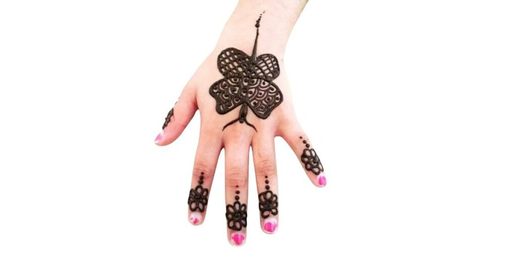 Cute Mehndi Designs For Kids