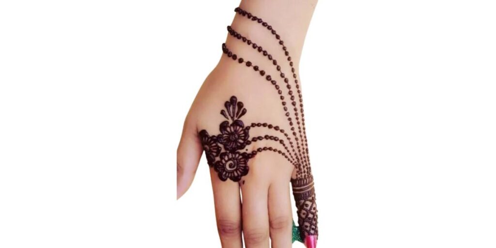 Cute Mehndi Designs For Kids