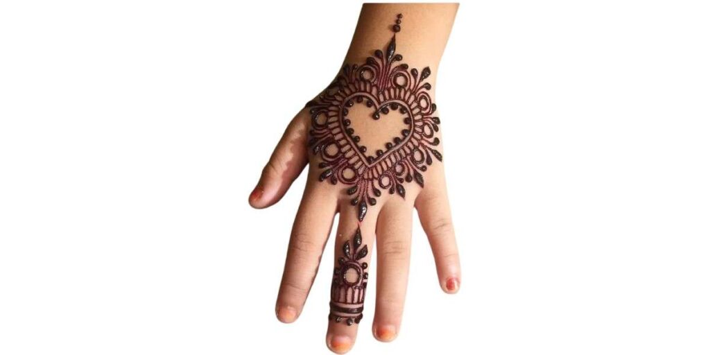 Cute Mehndi Designs For Kids