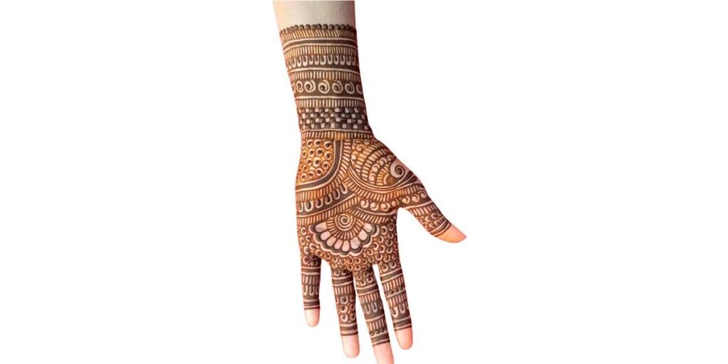 Elegant Traditional Full-Palm Mehndi Design with Intricate Patterns