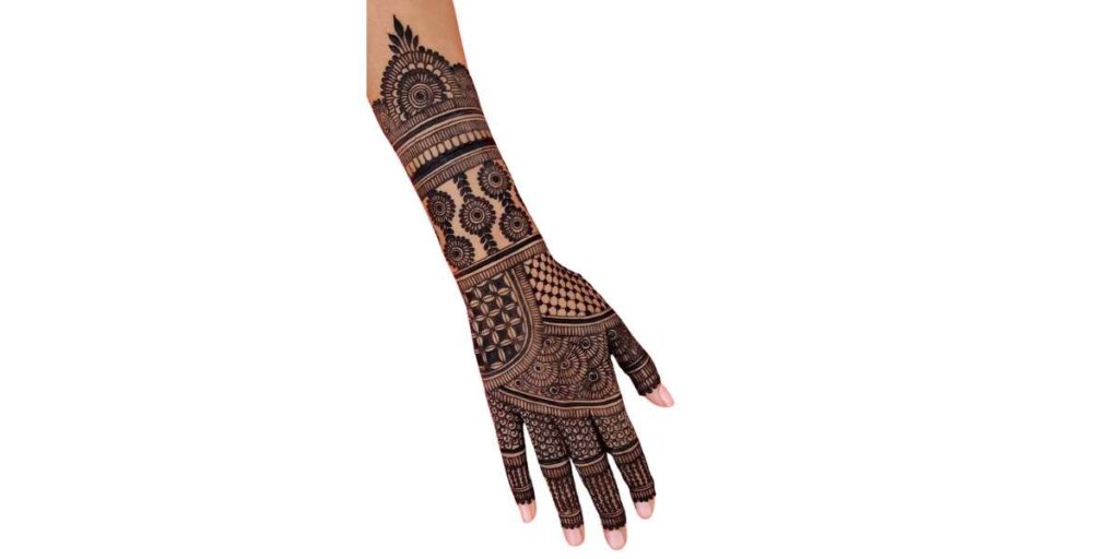 Intricate Floral & Geometric Design Back Hand Pattern