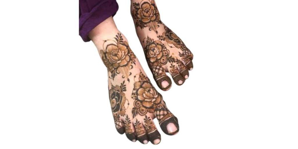 Stylish Foot Mehndi Design
