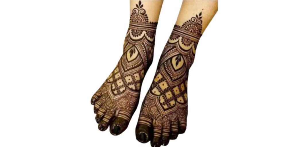 Stylish Foot Mehndi Design